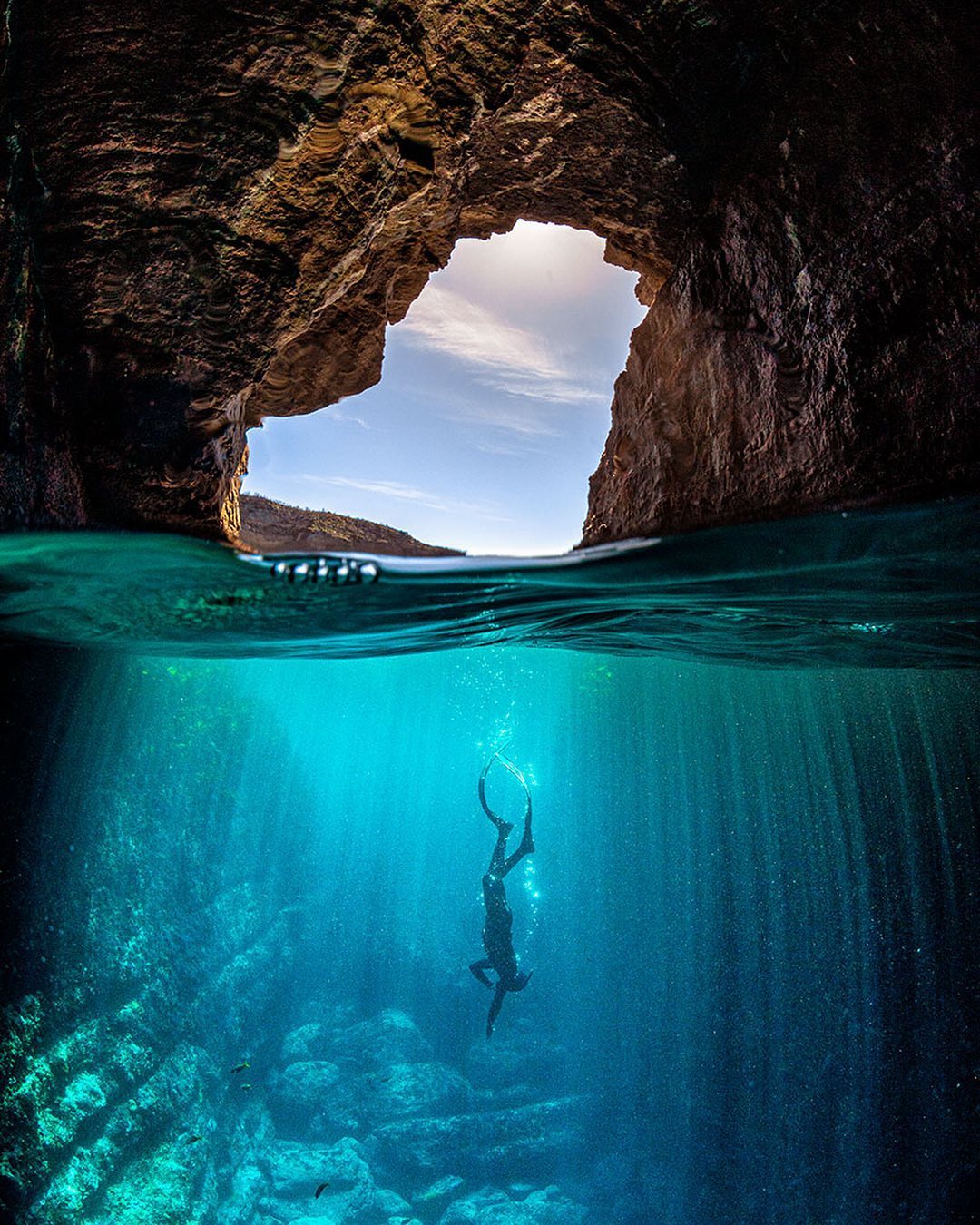 Otteraquatics hole cave