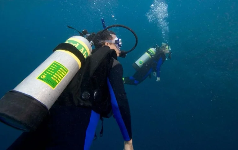 Nitrox Diving: How Enriched Air Works, Its Benefits and Its Limits